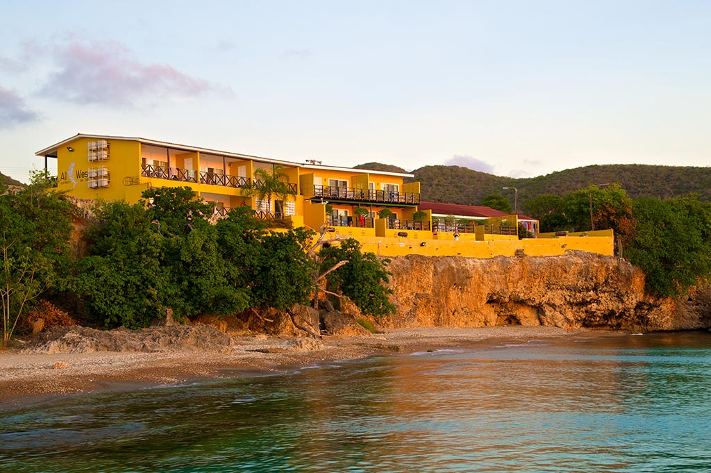 all-west-curacao-1